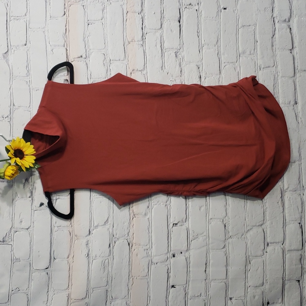 ruff hewn GREY mock turtle sleeveless tshirt Sz M color burgundy/brick red